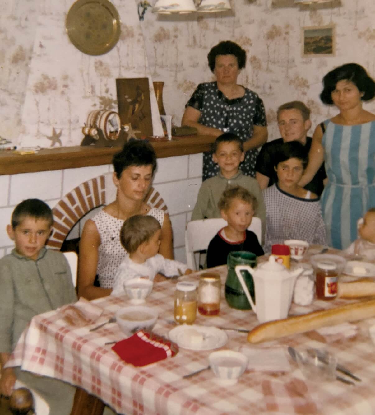 Jean-Georges family photo and kitchen